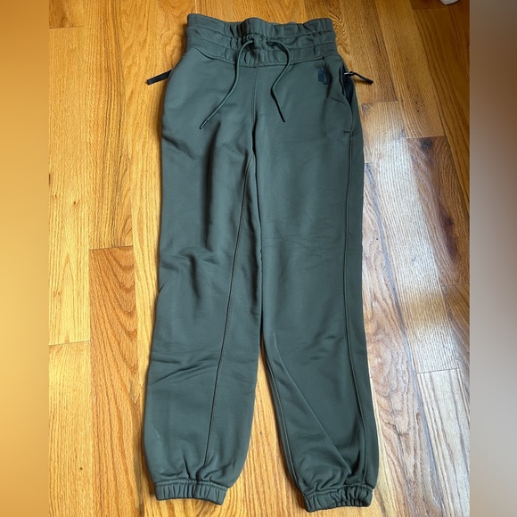 NikeLab - Picture 2 of 4